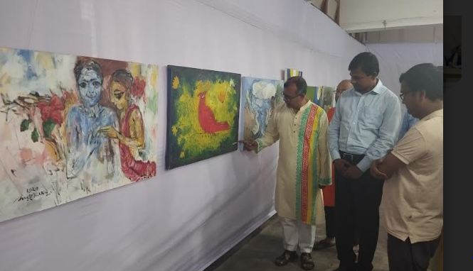 নববর্ষ উপলক্ষে যশোরে তিনদিনব্যাপী চিত্র প্রদর্শনীর উদ্বোধন