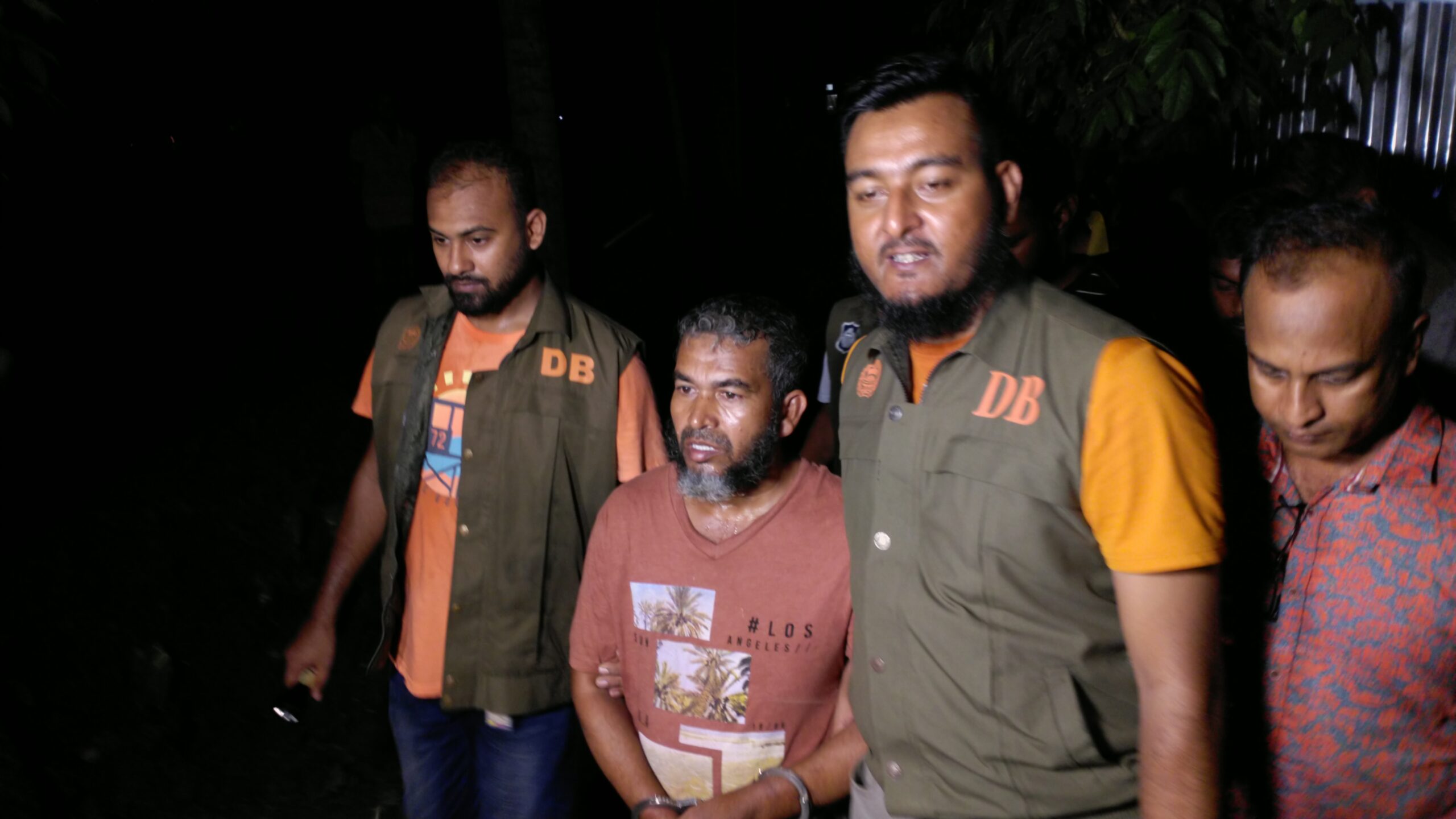 আনার হত্যা মামলায় জড়িত শিমুল ভূঁইয়ার ‘সেকেন্ড ইন কমান্ড’ সাইফুল মেম্বার গ্রেফতার
