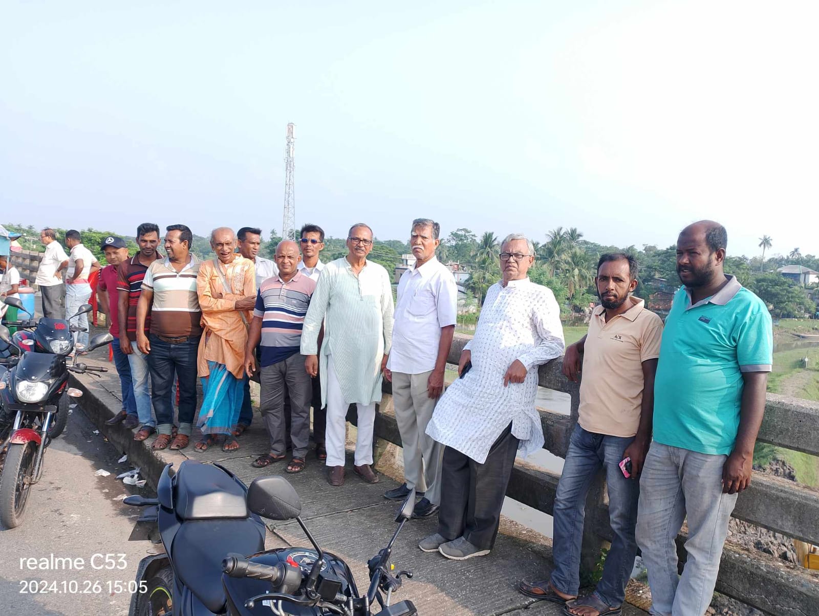 ভবদহ পানি নিষ্কাশন সংগ্রাম কমিটি কর্তৃক নদী খননের কাজ পরিদর্শন