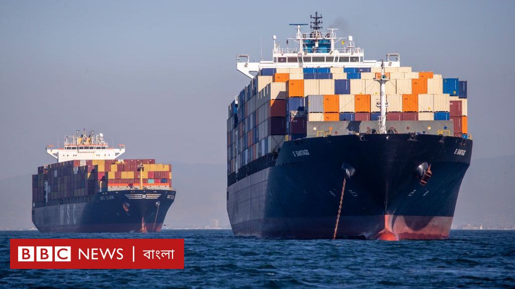 পাকিস্তানের করাচি থেকে আসা জাহাজটির কন্টেইনারে যা যা আছে