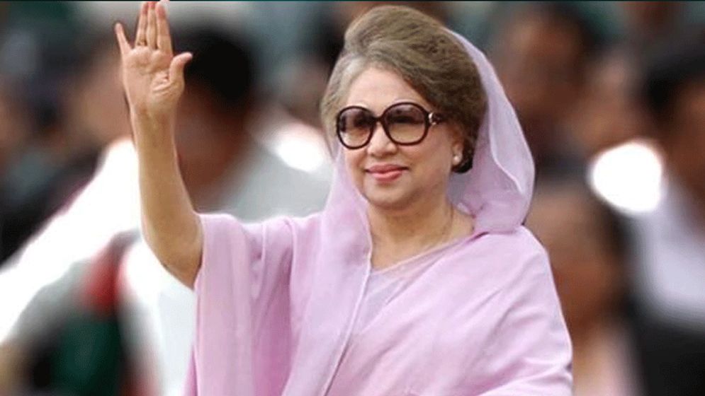 স্বদেশে খালেদা জিয়া
