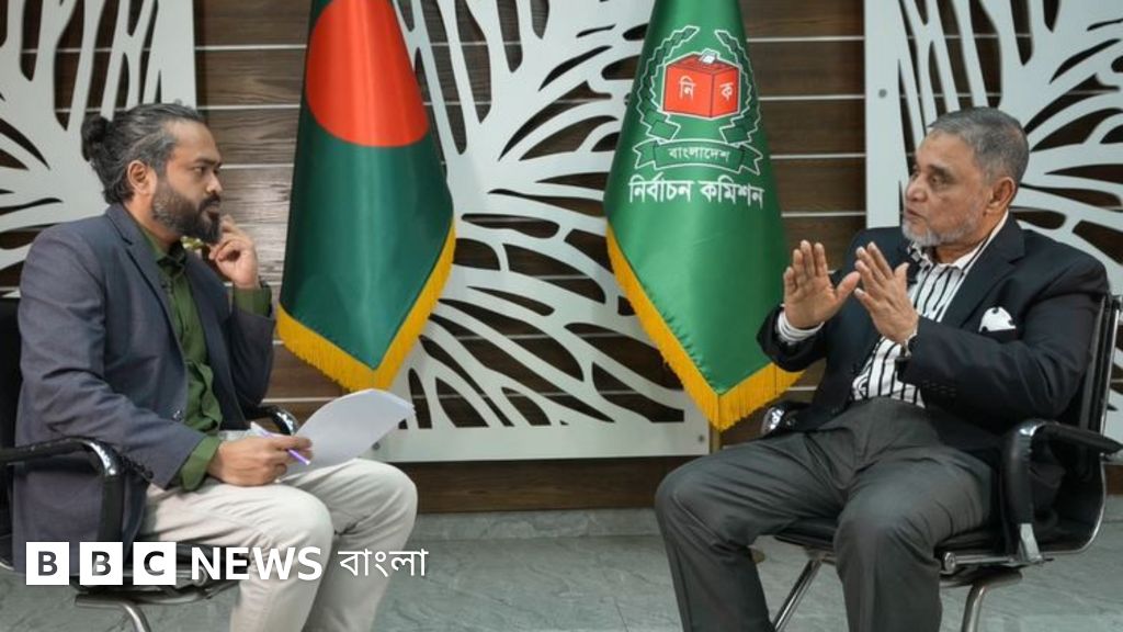 আইনশৃঙ্খলা চ্যালেঞ্জিং হলেও নির্বাচন সম্ভব- বিবিসি বাংলার সাক্ষাৎকারে প্রধান নির্বাচন কমিশনার
